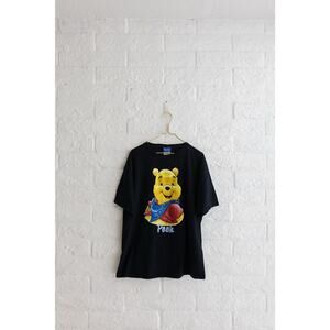 Vintage Winnie the Pooh Black T-shirt XL, Pooh with Bandana
